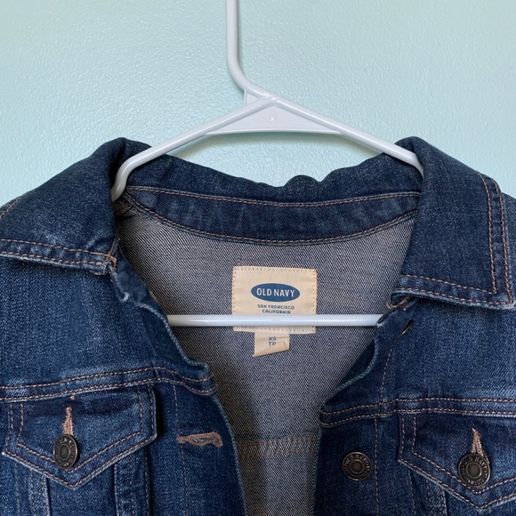 Old Navy classic jean jacket, size Women’s XS; deep denim color - Picture 3 of 6